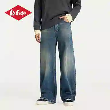Lee Cooper