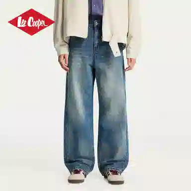 Lee Cooper