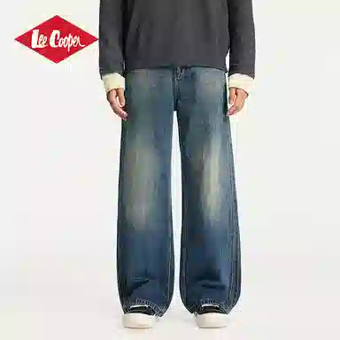 Lee Cooper