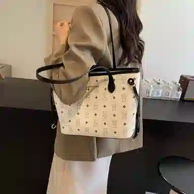 TOUTSEUL YOLO ins PU