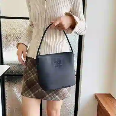 TOUTSEUL YOLO Bucket Bag