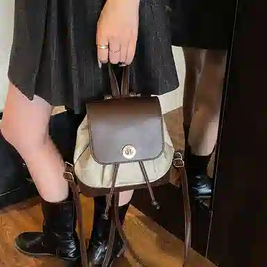 Dusun Kangaroo Oil Painting Light Shadow Backpack