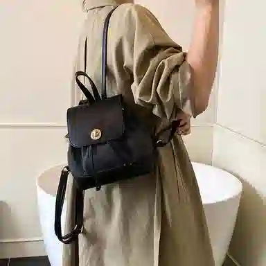 Dusun Kangaroo Oil Painting Light Shadow Backpack