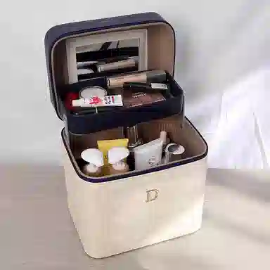 艾情草之恋 高颜值大容量便携手提化妆包