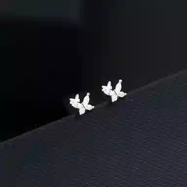 【足银999|养耳洞】 极昼 蝴蝶飘舞简约精致小众高级感 独特设计感轻奢甜美气质日常通勤百搭#好运 锆石 耳钉 男女同款情侣款