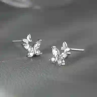 【足银999|养耳洞】 极昼 蝴蝶飘舞简约精致小众高级感 独特设计感轻奢甜美气质日常通勤百搭#好运 锆石 耳钉 男女同款情侣款