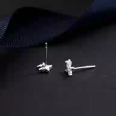 【足银999|养耳洞】 极昼 蝴蝶飘舞简约精致小众高级感 独特设计感轻奢甜美气质日常通勤百搭#好运 锆石 耳钉 男女同款情侣款