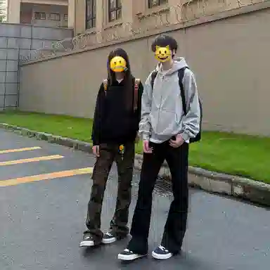 臣目 美式迷彩工装裤直筒潮牌痞帅炸街弯刀裤窄版修身微喇牛仔裤 男女同款