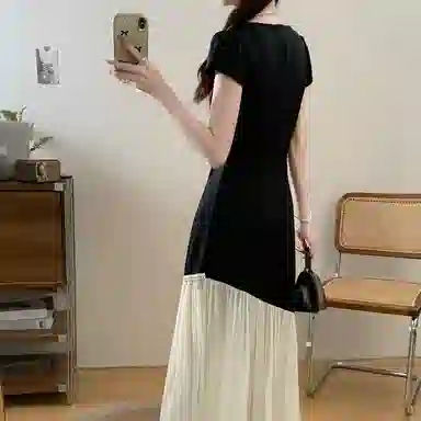 雾闪闪 复古简约舒适短袖连衣裙 女款