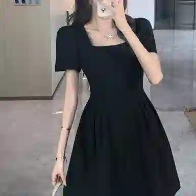 雾闪闪 时尚百搭纯色简约短袖连衣裙 女款