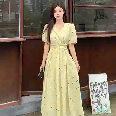 雾闪闪 时尚潮流舒适短袖连衣裙 女款