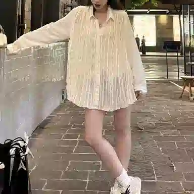 雾闪闪 纯色百搭休闲长袖衬衫 女款