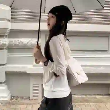 雾闪闪 时尚舒适休闲长袖卫衣 女款