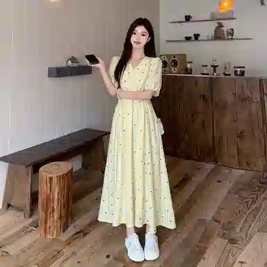 雾闪闪 时尚潮流舒适短袖连衣裙 女款