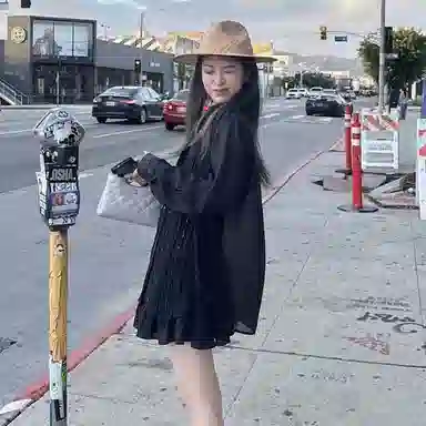 雾闪闪 纯色百搭休闲长袖衬衫 女款