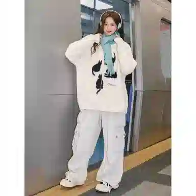 悍戈 秋冬慵懒风猫咪剪影圆领落肩软糯长袖上衣针织衫 男女同款
