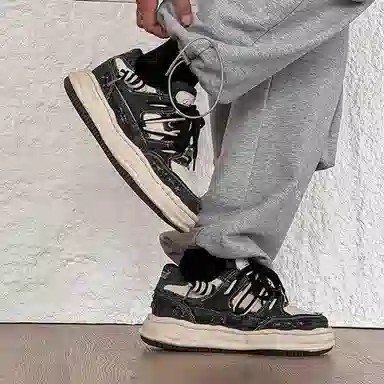 YUDASHU Thick Sole 7CM Hidden Height Increase Sneakers