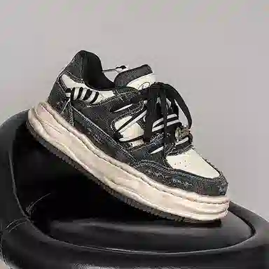 YUDASHU Thick Sole 7CM Hidden Height Increase Sneakers