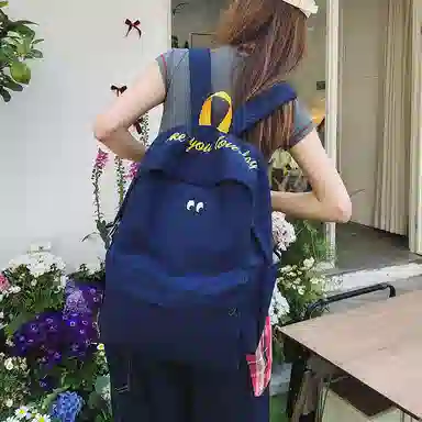 泰格奴 涂鸦通勤旅行小清新轻便高颜值大容量背包初中高中大学生上课百搭书包 尼龙 双肩包 男女同款情侣款 米白色/浅蓝色/藏青色/黑色