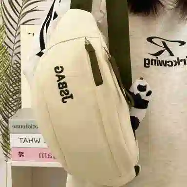 泰格奴 百搭简约撞色轻便潮流 涤纶（聚酯纤维） 胸包 女款 多色