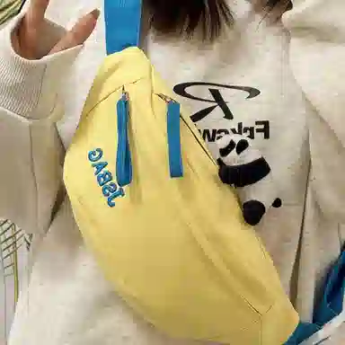 泰格奴 百搭简约撞色轻便潮流 涤纶（聚酯纤维） 胸包 女款 多色