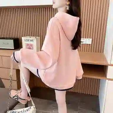 沐晓欣 连帽女卡通卫衣 女款