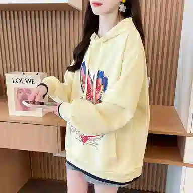 沐晓欣 连帽女卡通卫衣 女款