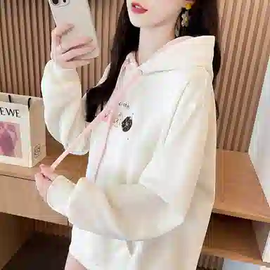 沐晓欣 连帽薄款卡通卫衣 女款