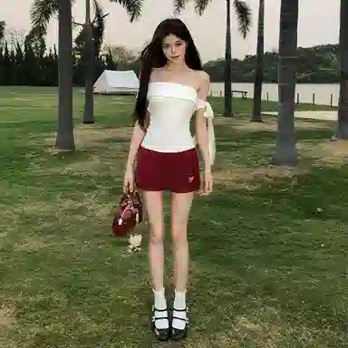 邓大喵 夏季时尚韩系法式一字肩上衣半装 舒适百搭显瘦设计感裙装套装 女款