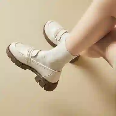DAPHNE PU