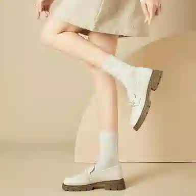 DAPHNE PU