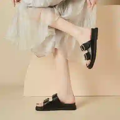 DAPHNE PU