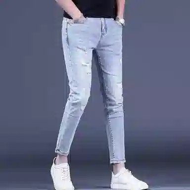 吉肯蒂 简约百搭薄款破洞牛仔裤 男款 浅蓝色九分