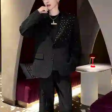冈哉 美式高街潮男潮流小众满天星铆钉亮片设计装饰领垫肩手工重工宽松休闲西服春秋季纽扣百搭舒适通勤西装  男女同款