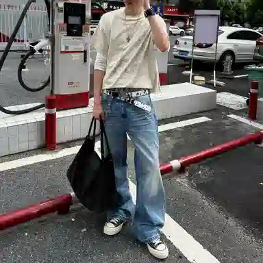 冈哉 美式复古高街潮流潮牌小众猫爪痕纹路设计个性水洗阔腿做旧弯刀百搭痞帅垂感宽松直筒日常通勤牛仔裤 男女同款