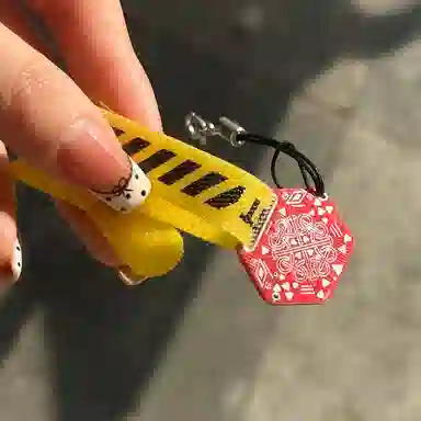 弗洛康 创意红色幸运符六边形钥匙扣 谷圈挂件