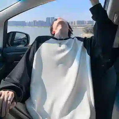 尘映 美式复古高街撞色拼接简约基础款早秋圆领宽松休闲打底衫户外潮牌百搭青少年学院风套头插肩长袖卫衣 男女同款