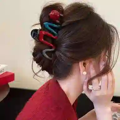 希铃 创意撞色 波浪红珠珠 设计感抓夹 亚克力 发夹 女款