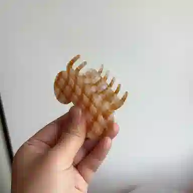 希铃 可爱耳朵美拉德色系 千鸟格 甜酷 高级感  鲨鱼夹后脑勺夹 半抓 全抓 醋酸 发夹 女款