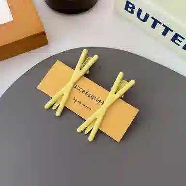 希铃 甜心彩色交叉侧边刘海 亚克力 发夹 女款