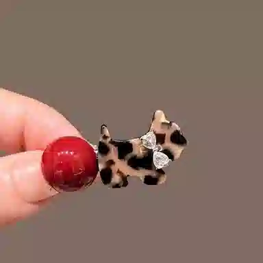 希铃 气质百搭高级感 豹纹红珠珠 亚克力 发夹 女款