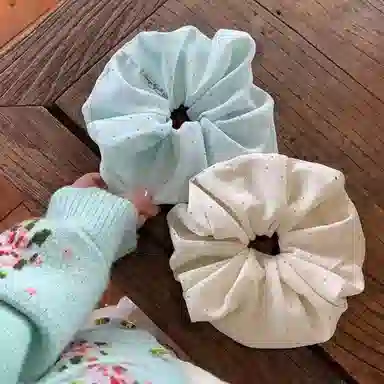 希铃 薄荷奶绿白色发饰满天星 布艺 发圈 女款