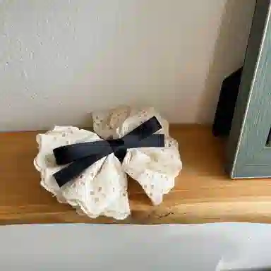 希铃 法式温柔气质白色蕾丝蝴蝶结#好运 布艺 发夹 女款