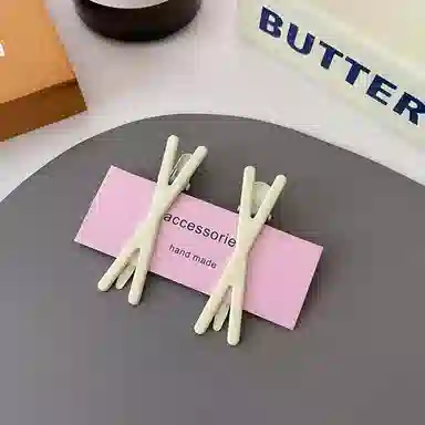 希铃 甜心彩色交叉侧边刘海 亚克力 发夹 女款