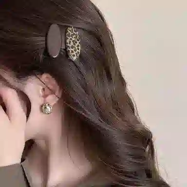 希铃 时尚优雅简约 亚克力 发夹 女款