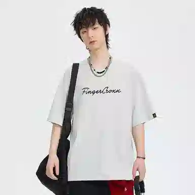 i.tFGXXFingercroxx T