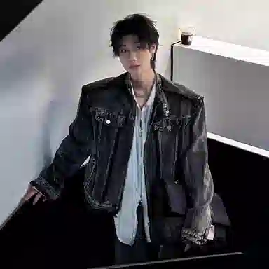 BLACK AT 2025