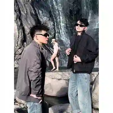 MORii cleanfitbomber