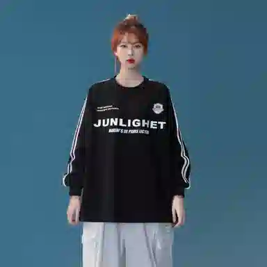 maxim's de paris logoT