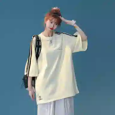 maxim's de paris 260glogoinsT